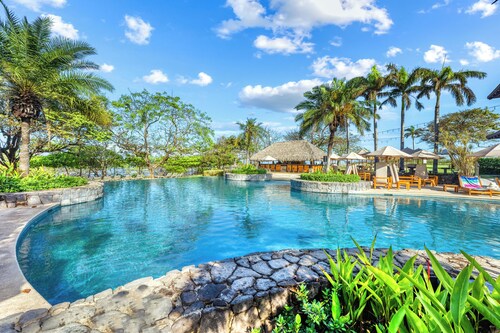 Villa Aguamarina | Ocean Views, Beach Access & Resort Amenities in Hacienda Pinilla