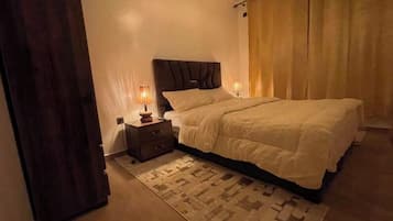 Blackout drapes, WiFi (free)