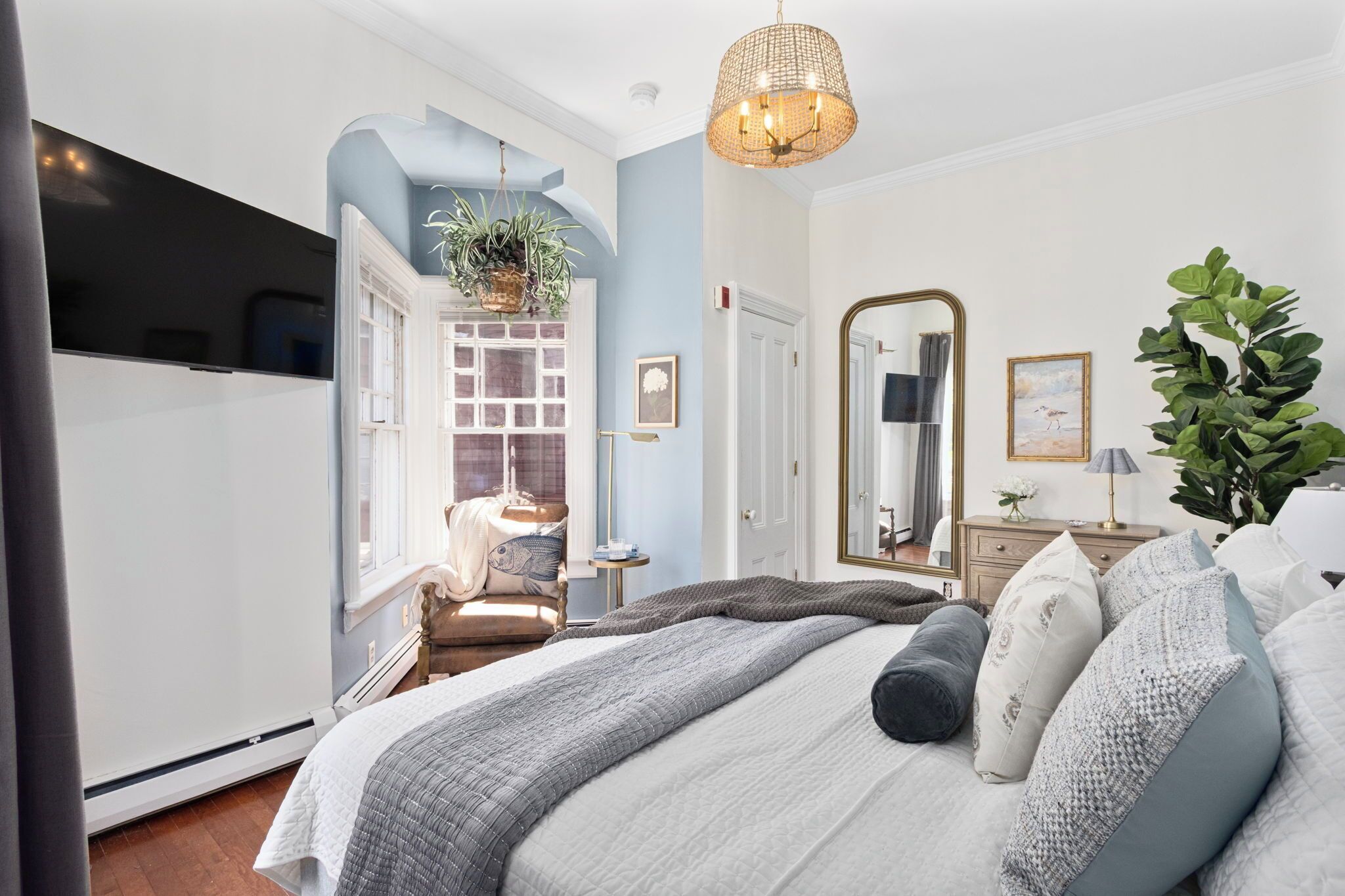 1 bedroom, iron/ironing board, internet, bed sheets