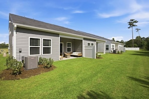 Exterior - Ocean Par Villa | Golf & Beach Getaway (Ocean Isle Beach)