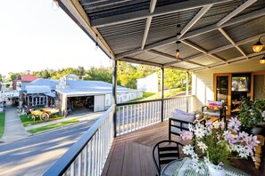 Outdoor dining - Oozing colonial charm, Braemar House on William St in leafy Candelo Village (Candelo)