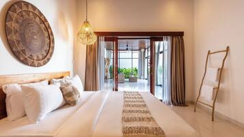 Iron/ironing board, travel crib, WiFi, bed sheets