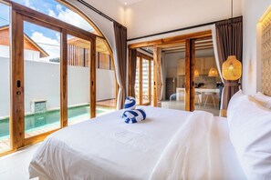 1 bedroom, travel cot, WiFi, bed sheets - 1BR Ubud Villa | Bathtub and Steps to Monkey Forest (Ubud)