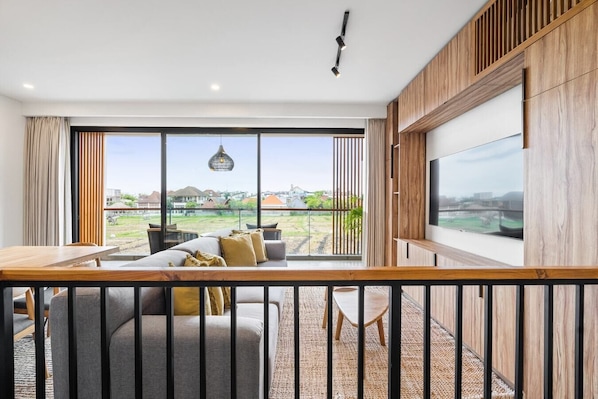 TV - Berawa 2BR Villa | Paddy Rooftop View and Jacuzzi (Canggu)