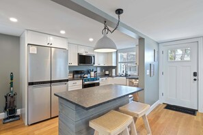 Refrigerador, horno, parrilla de estufa y lavavajillas 