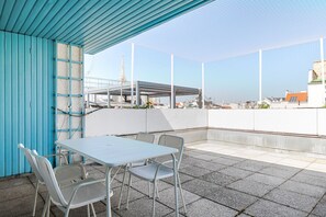 Outdoor dining - Blueground | Innere Stadt, jacuzzi, nr Stephansdom (Vienna)
