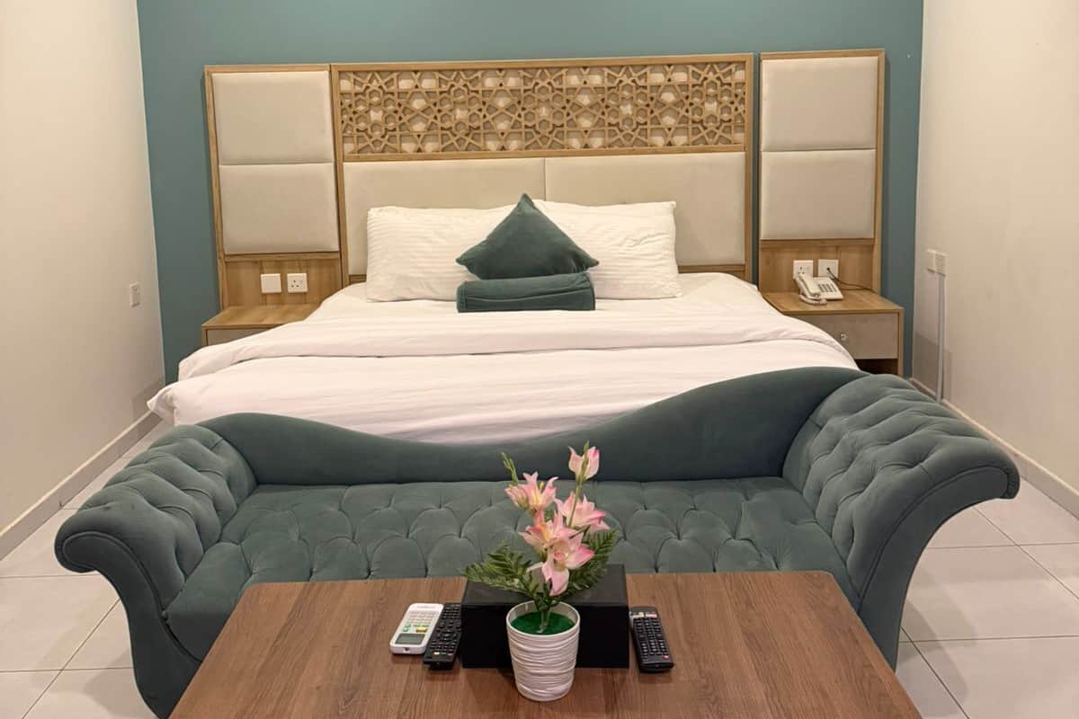 Phòng đôi Deluxe | Két bảo mật tại phòng, màn/rèm cản sáng, bàn ủi/dụng cụ ủi quần áo