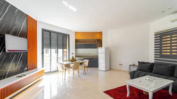 Studio, Garden View | Living area