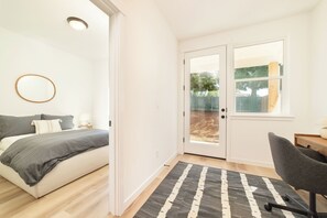 3 chambres, bureau, Wi-Fi gratuit, draps fournis