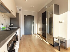 Fridge, oven, stovetop, dishwasher - Mostek Golden Morning Studio (Gdańsk)