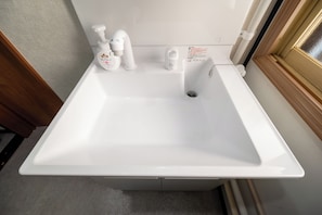 Basic-Haus, 4 Schlafzimmer | Badezimmer