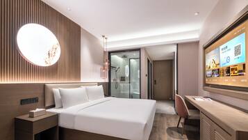 Free minibar, laptop workspace, free WiFi