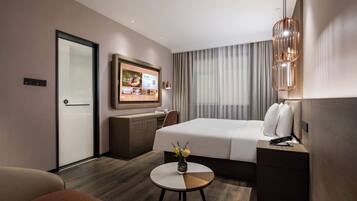 Comfort Double Room | Laptop workspace, free WiFi
