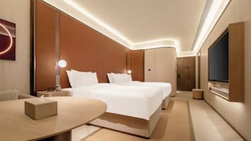 Chambre Standard Double ou avec lits jumeaux, vue ville | Articles gratuits dans le mini-bar, Wi-Fi gratuit, draps fournis