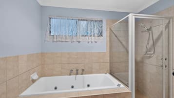 Shower, towels