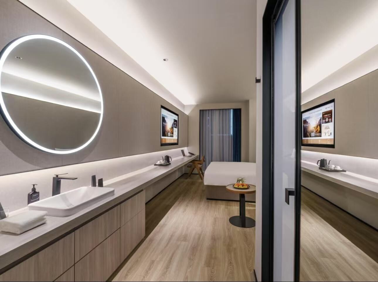 Superior Double Room | Down comforters, free minibar, desk, laptop workspace