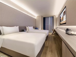 Down duvets, free minibar, desk, laptop workspace - Orange Crystal Hangzhou Canal Wanda (Hangzhou)