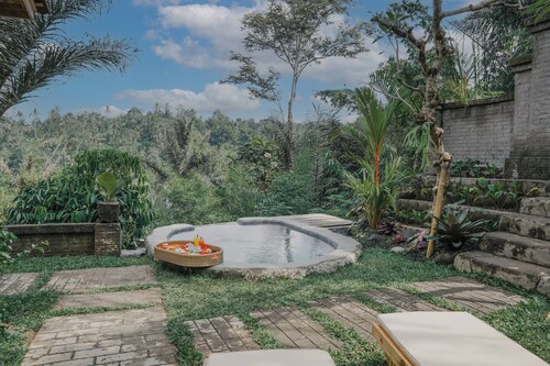 The Fire Flies Garden Villa