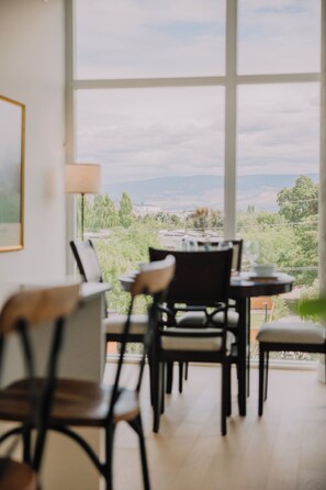 Dining - Beachside Luxury Suite | Pool, hottub, Sleeps 6 (Kelowna)