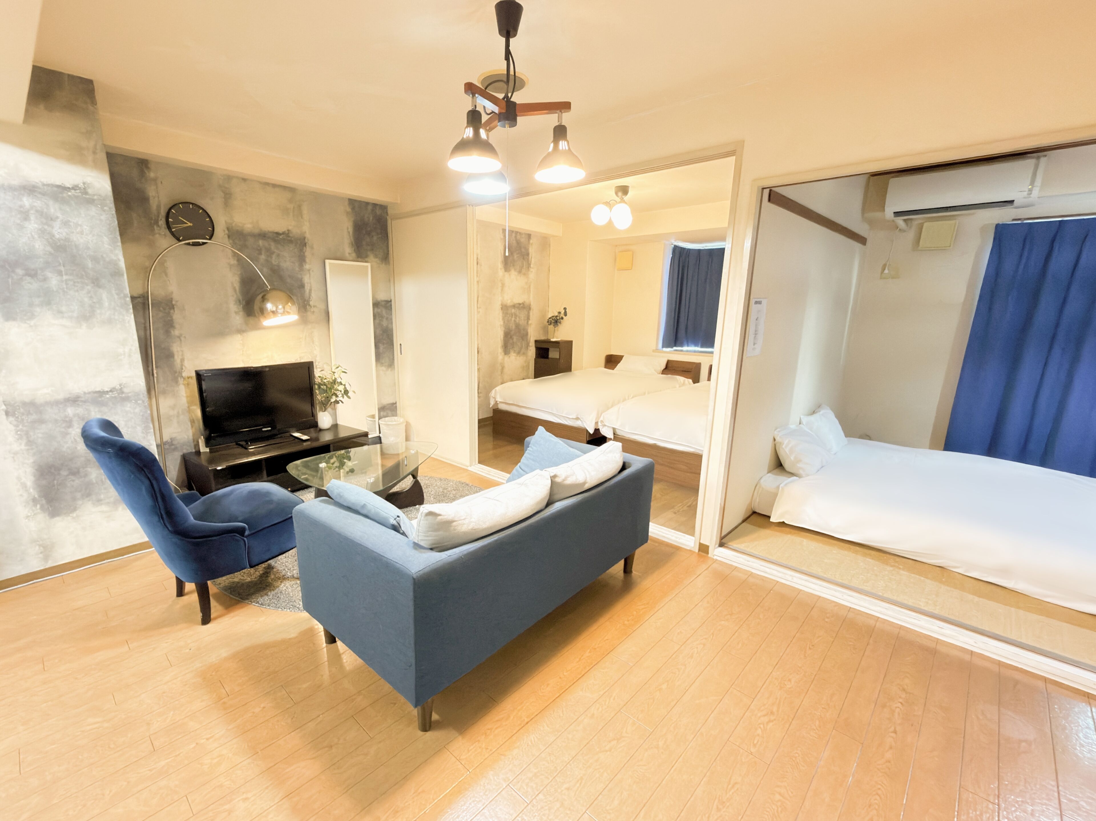 Superior Apartment, 2 Bedrooms, Balcony | Living room