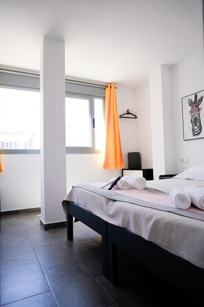 View from property - New Art Hostel Albergue Juvenil (Palma de Mallorca)