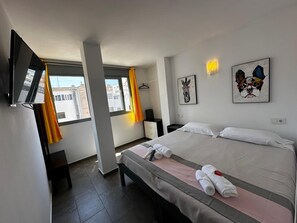 View from property - New Art Hostel Albergue Juvenil (Palma de Mallorca)