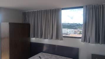 1 quarto, ferros/tábuas de passar roupa, Wi-Fi, roupa de cama