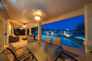 Pool - Desert Horizon Retreat - Pool, Spa & Desert Views (Lake Havasu City)