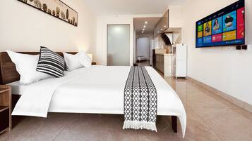 Superior Twin Room, Balcony, Ocean View | Free WiFi