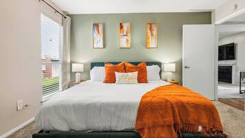 1 bedroom, desk, iron/ironing board, WiFi