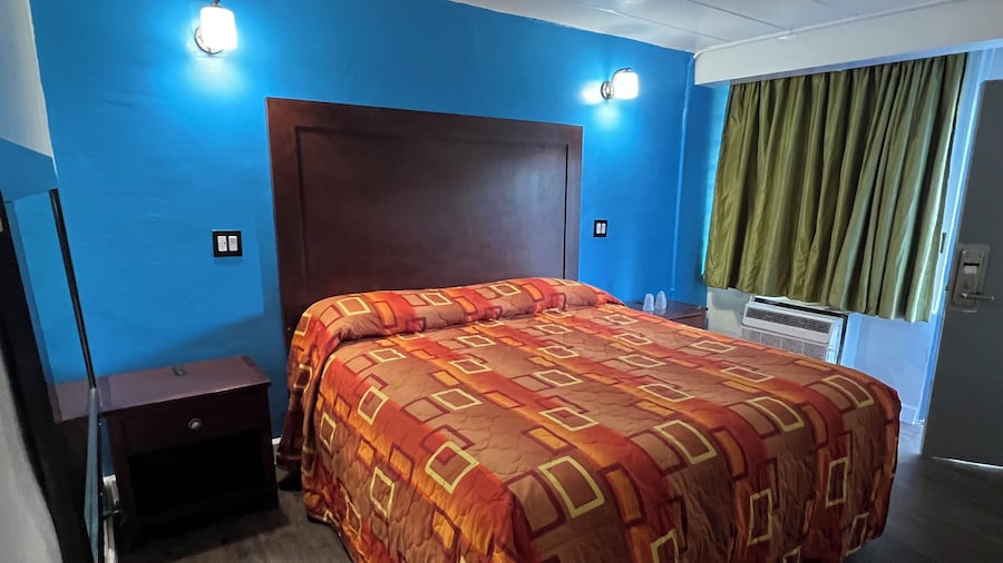 Riviera motel