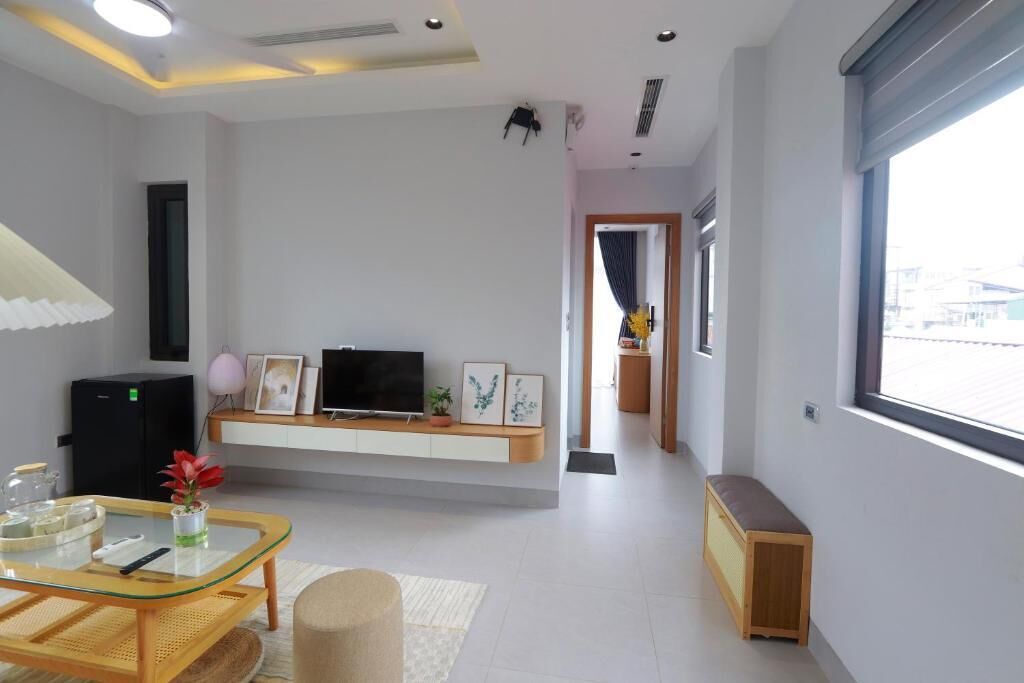 Junior Apartment, Balcony, City View | Living area | 25-inch Smart TV with digital channels, Netflix, streaming services
