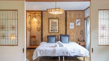Basic House, 3 Bedrooms, City View | WiFi (free)