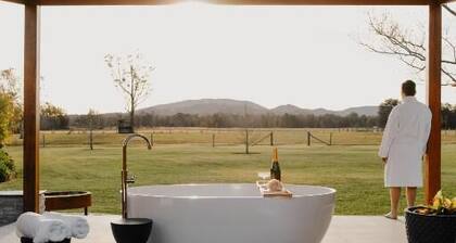 Laurina Estate