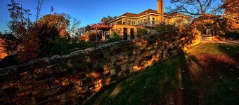 ‘52Views’ a private hilltop retreat with panoramic views