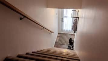 Appartement, balcon | Intérieur