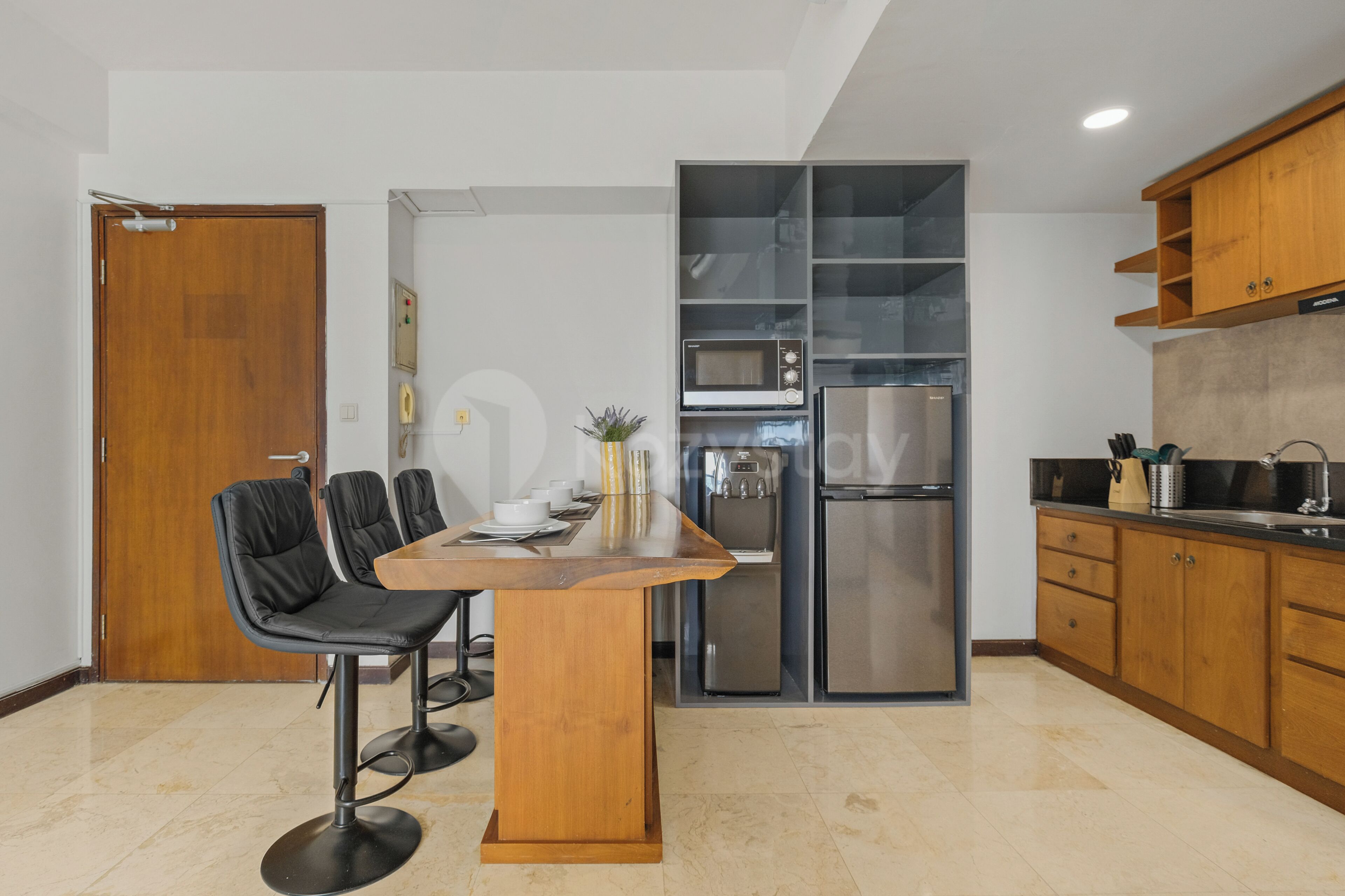 Apartment, 2 Bedrooms, City View | Dining room