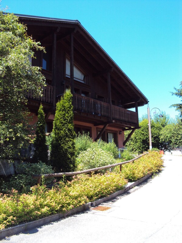 Exterior - Vrbo Property (Les Houches)