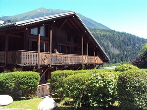 Exterior - Vrbo Property (Les Houches)