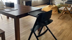 Nhà cơ bản, 3 phòng ngủ, quang cảnh thành phố | Nội thất