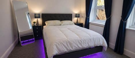 Comfort Double Room, Garden View | Laptop workspace, iron/ironing board, free WiFi