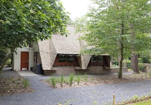 Exterior - Authentic reed cottage in the heart of nature. (Rekem)