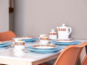 Dining - Cozy apartment in the heart of Koksijde. (Koksijde)