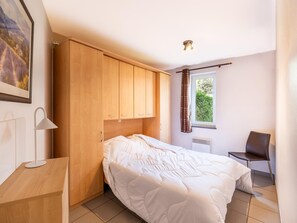 Room - Beautiful terrace and close to the beach (Sint-Idesbald)