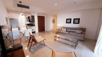 Appartement, vue ville | Coin séjour