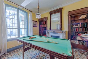 Games room - La Maison Benet, calm and hiking (Tautavel)