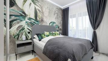 Bügeleisen/Bügelbrett, Reisekinderbett, WLAN, Bettwäsche