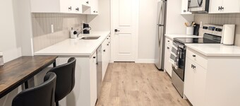 Brand New Cozy Guest Suite in Calgary