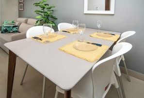 Apartment, Balcony, City View | Dining - Corporate Stays Viva Bien (Asunción)