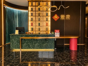 Reception - Clover Hotel & Spa (Phnom Penh)